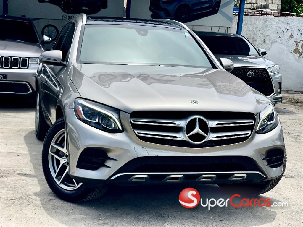 2019 Mercedes-Benz Clase GLC 300 AMG — foto 2 / 7