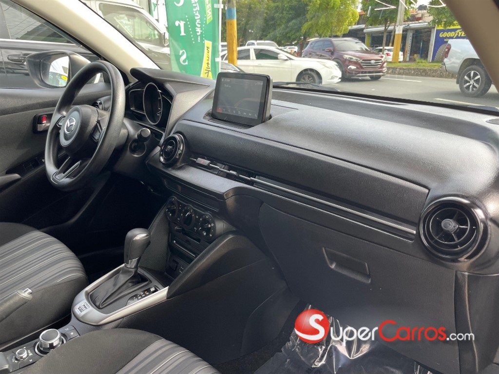 2020 Mazda 2 — foto 10 / 11