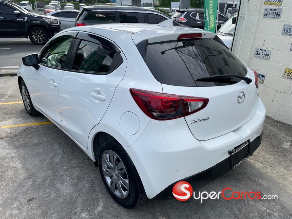 2019 Mazda Demio — foto 8 / 12
