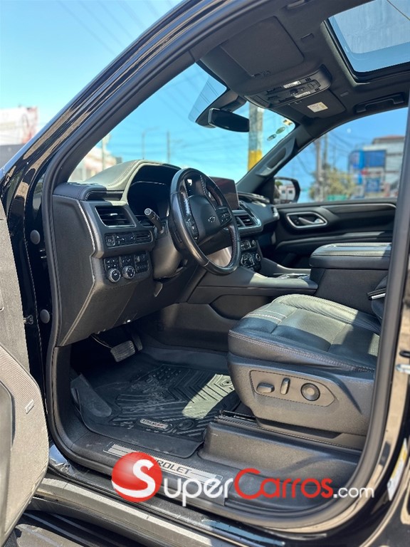 2022 Chevrolet Tahoe RST — foto 9 / 12