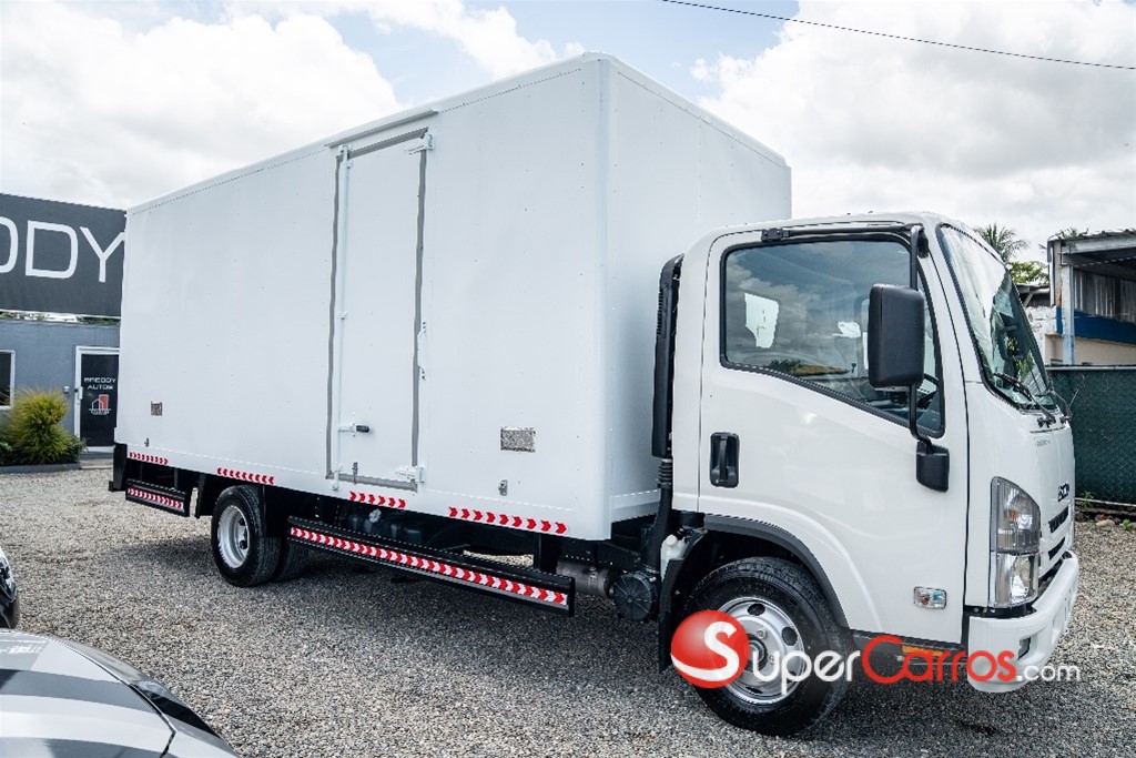 2025 Isuzu REWARD — foto 3 / 12