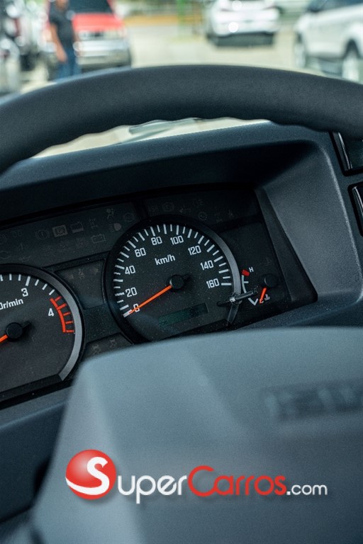2025 Isuzu REWARD — foto 12 / 12