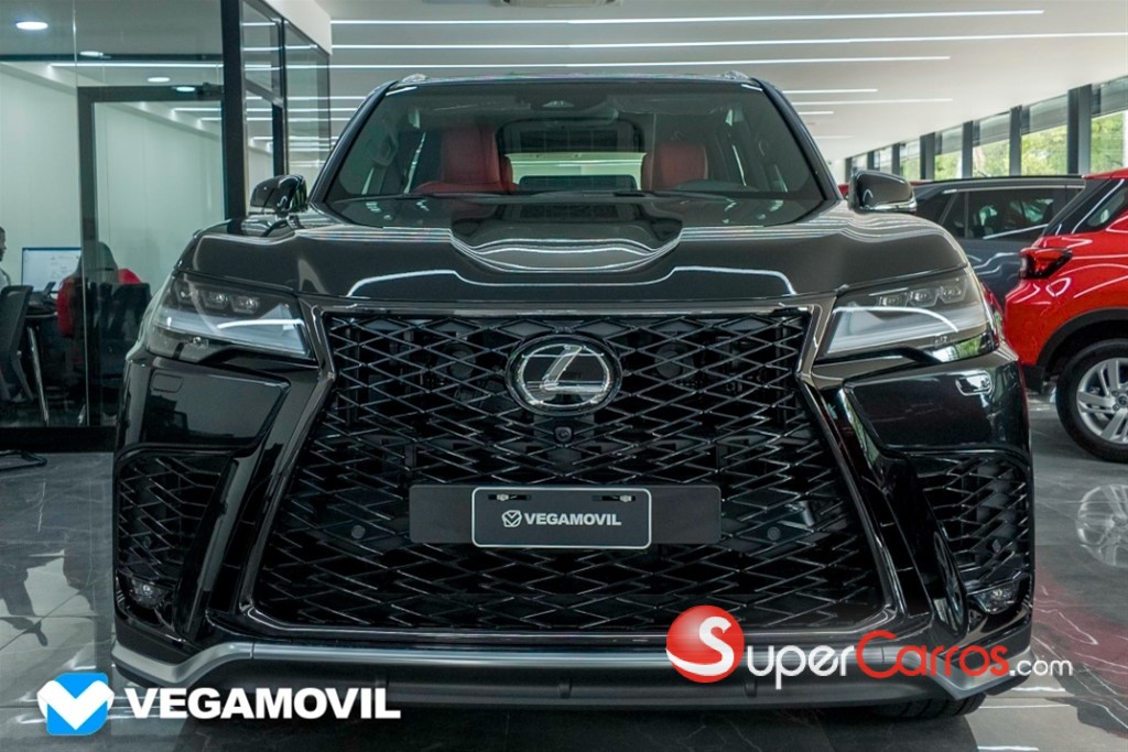 2026 Lexus LX 700 Sport — foto 3 / 12