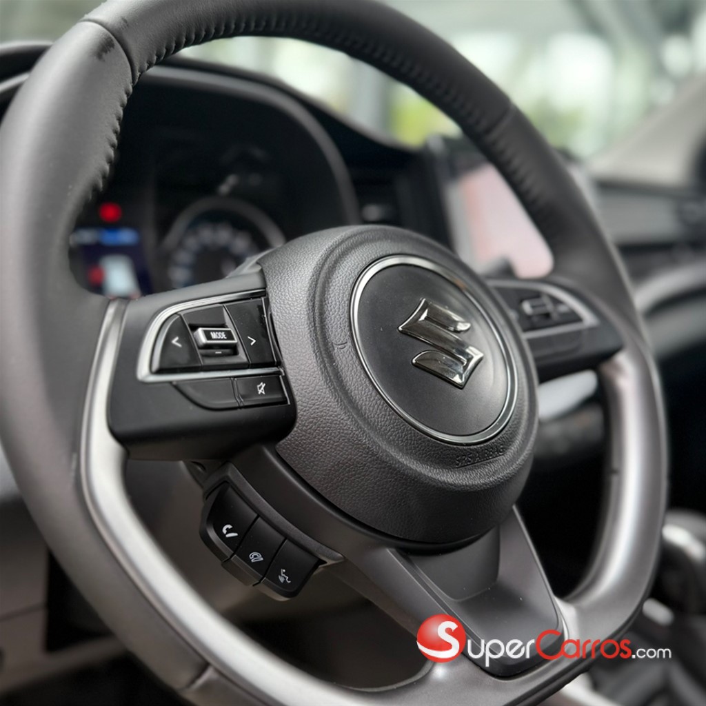 2026 Suzuki XL7 GLX — foto 2 / 9