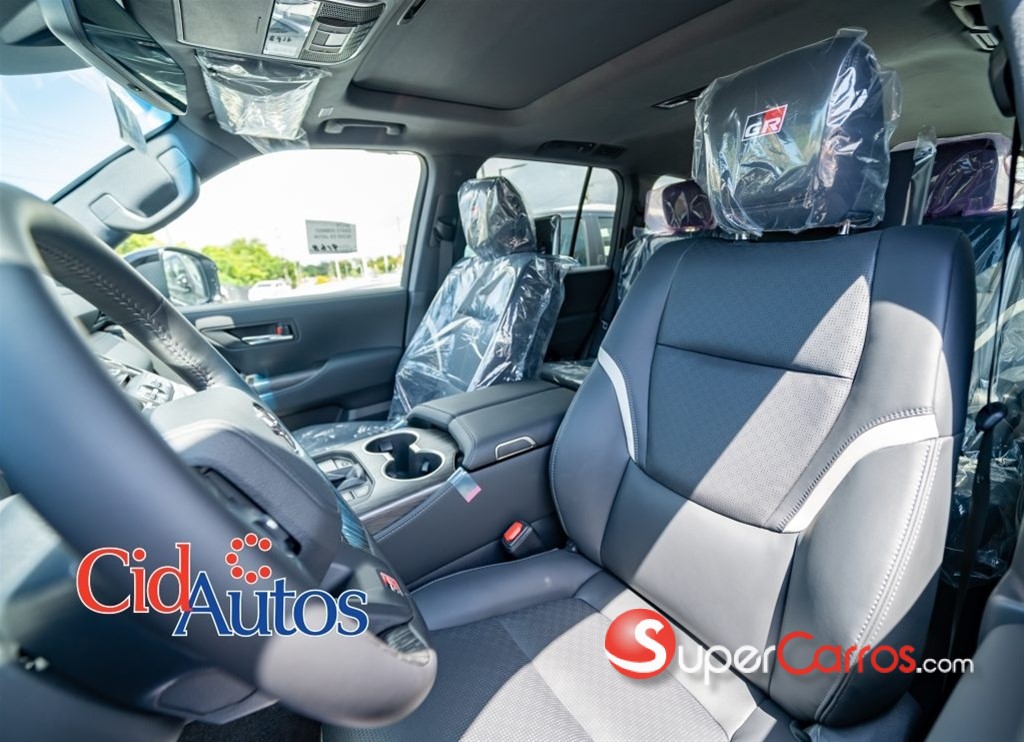 2026 Toyota Land Cruiser GR SPORT — foto 7 / 10
