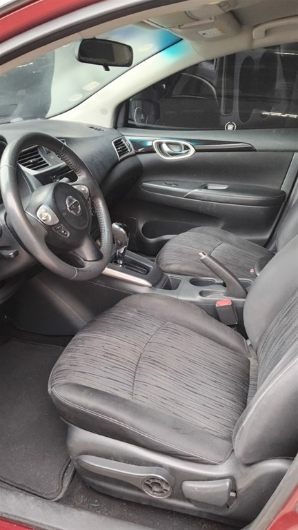 2016 Nissan Sentra SV — foto 8 / 12