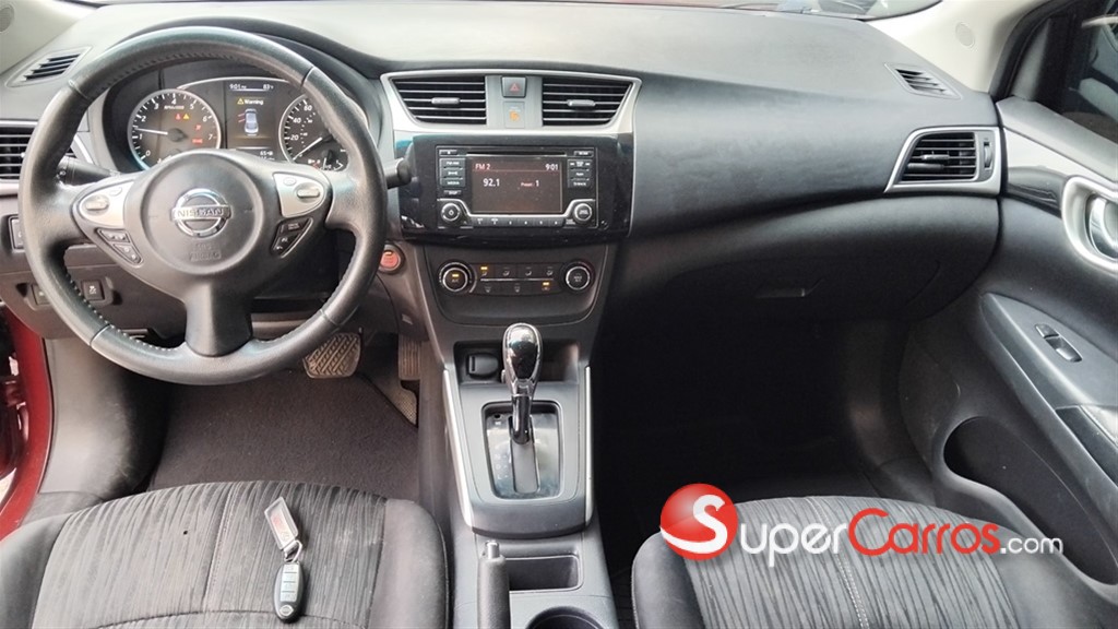 2016 Nissan Sentra SV — foto 9 / 12
