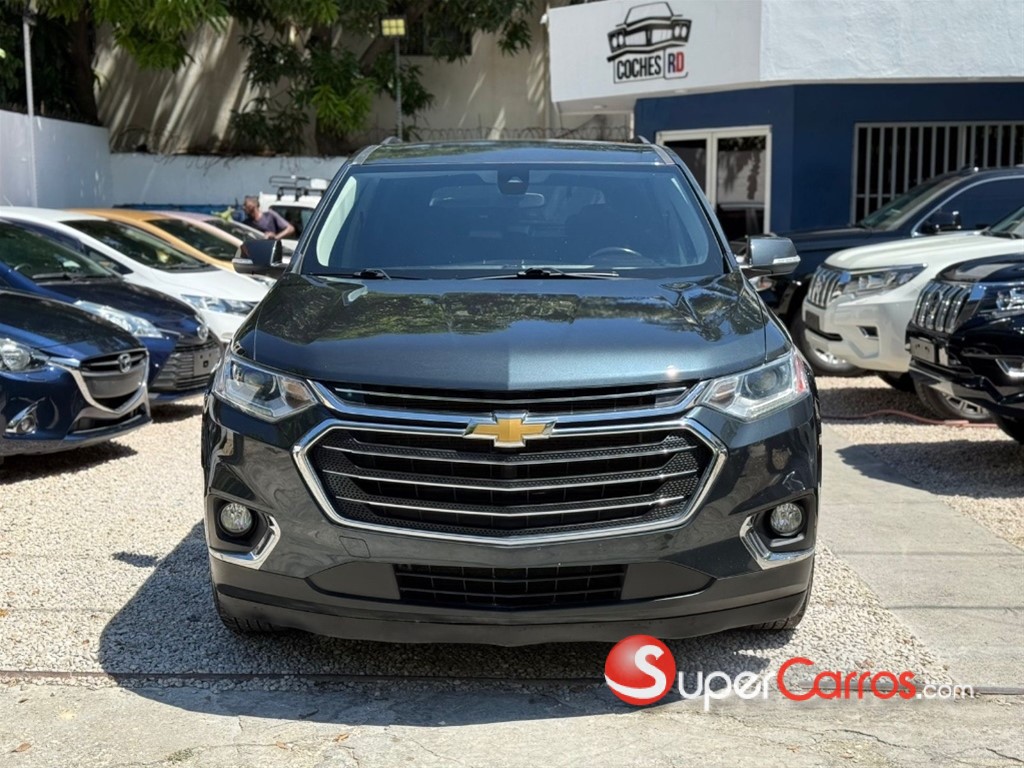 2021 Chevrolet Traverse LT — foto 2 / 12