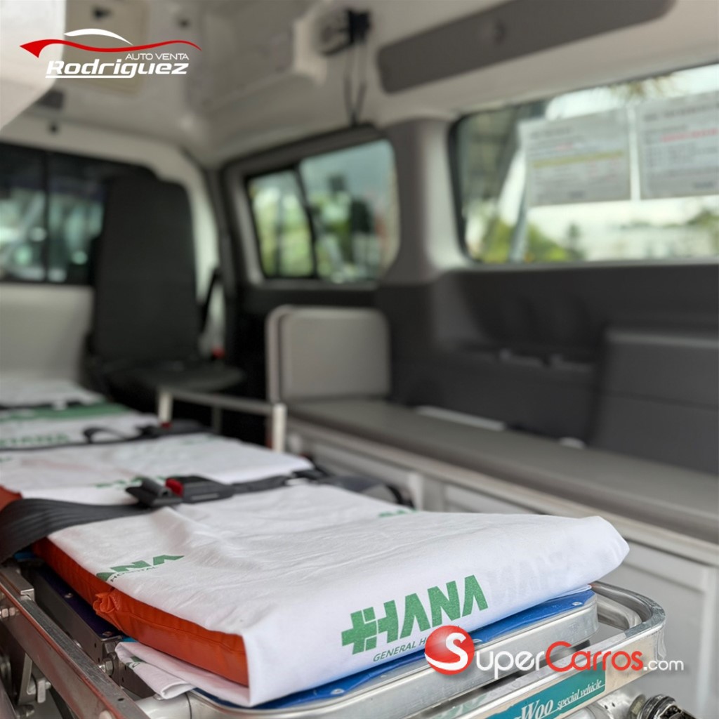 2015 Hyundai Starex Ambulancia — foto 4 / 7