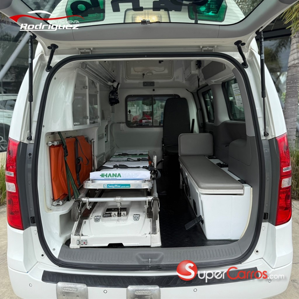 2015 Hyundai Starex Ambulancia — foto 5 / 7