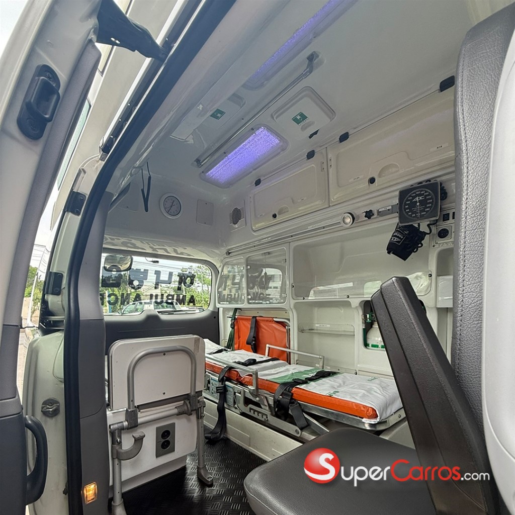 2015 Hyundai Starex Ambulancia — foto 6 / 7