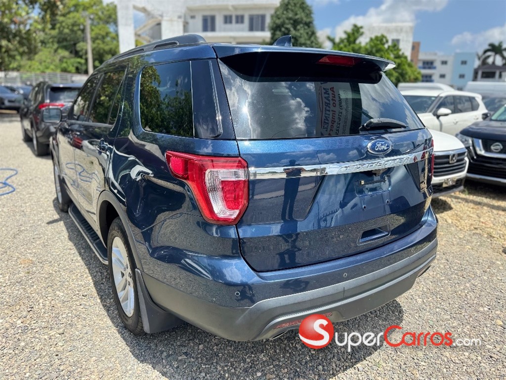 2017 Ford Explorer — foto 3 / 11
