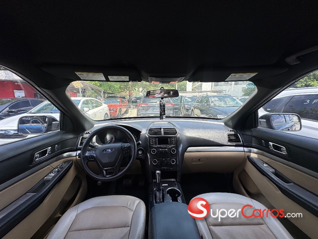 2017 Ford Explorer — foto 9 / 11