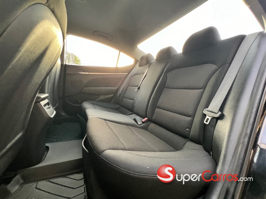2020 Hyundai Elantra Value Edition — foto 7 / 9