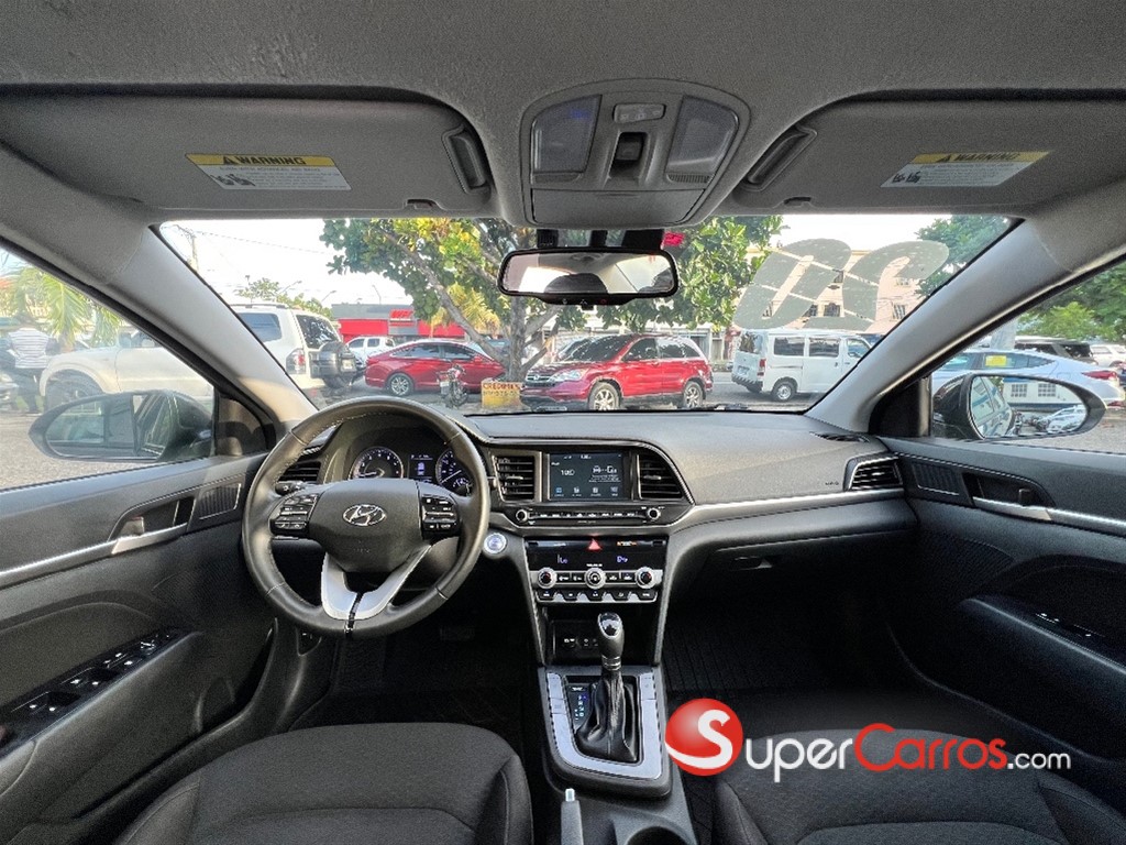 2020 Hyundai Elantra Value Edition — foto 8 / 9