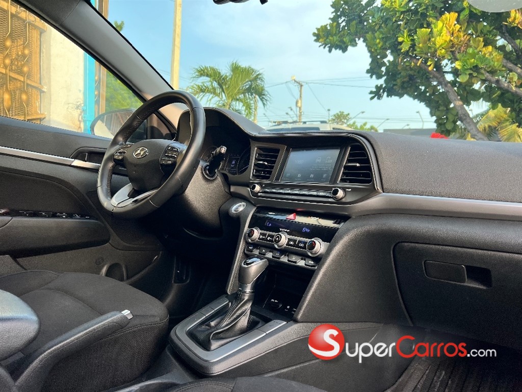 2020 Hyundai Elantra Value Edition — foto 9 / 9