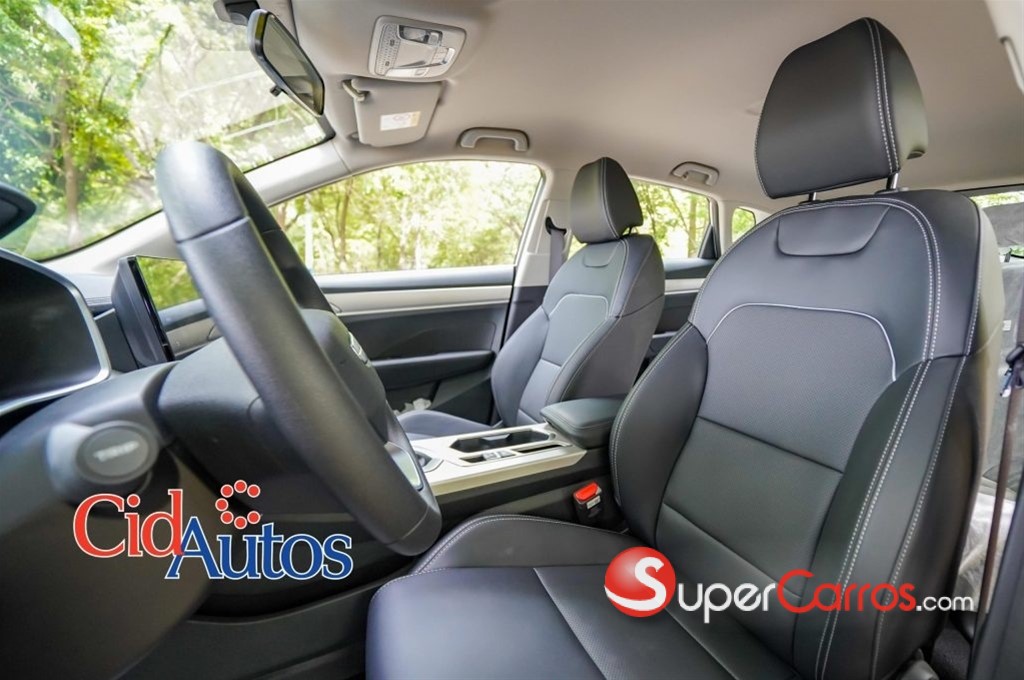 2027 Geely COOLRAY NEO — foto 10 / 12