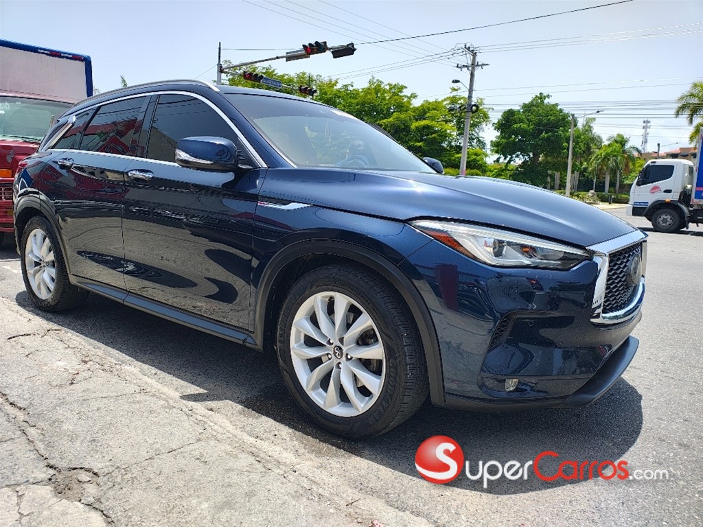 2019 Infiniti QX-50 Essential — foto 10 / 11