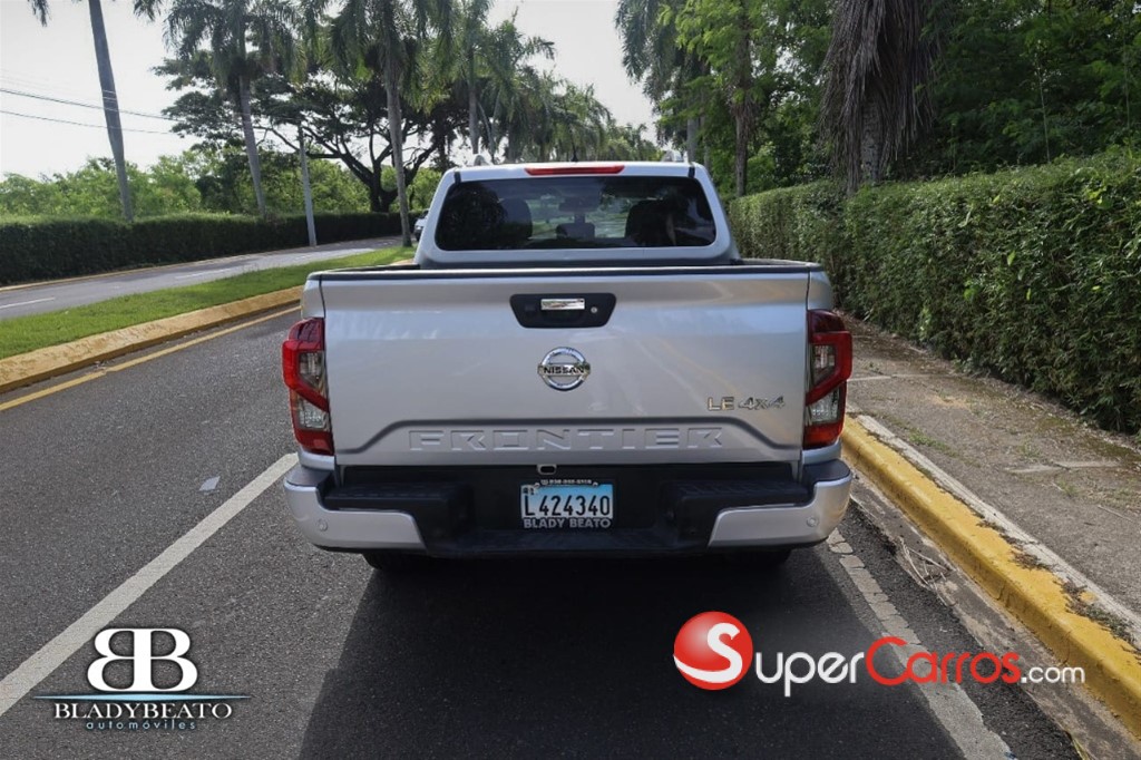 2022 Nissan Frontier LE — foto 5 / 10