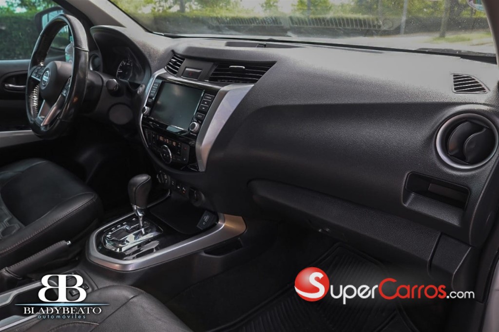 2022 Nissan Frontier LE — foto 6 / 10