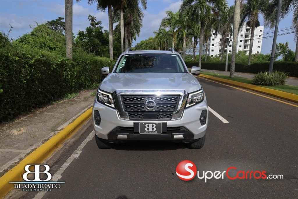 2022 Nissan Frontier LE — foto 9 / 10