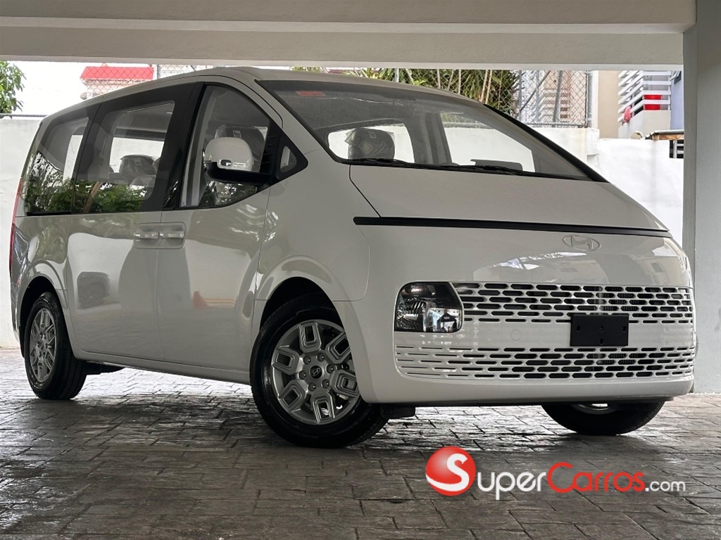 2026 Hyundai Staria