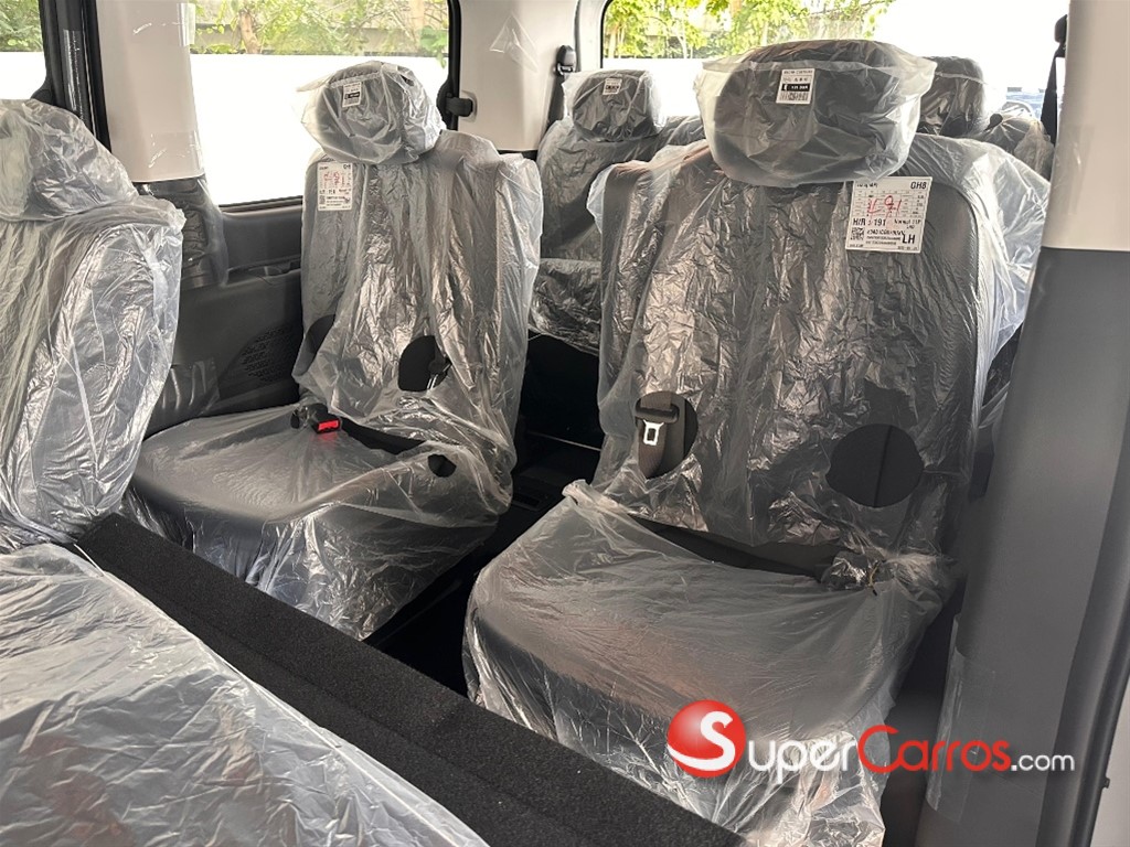 2026 Hyundai Staria — foto 10 / 12
