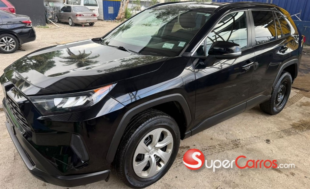 2021 Toyota RAV4 XLE — foto 6 / 12
