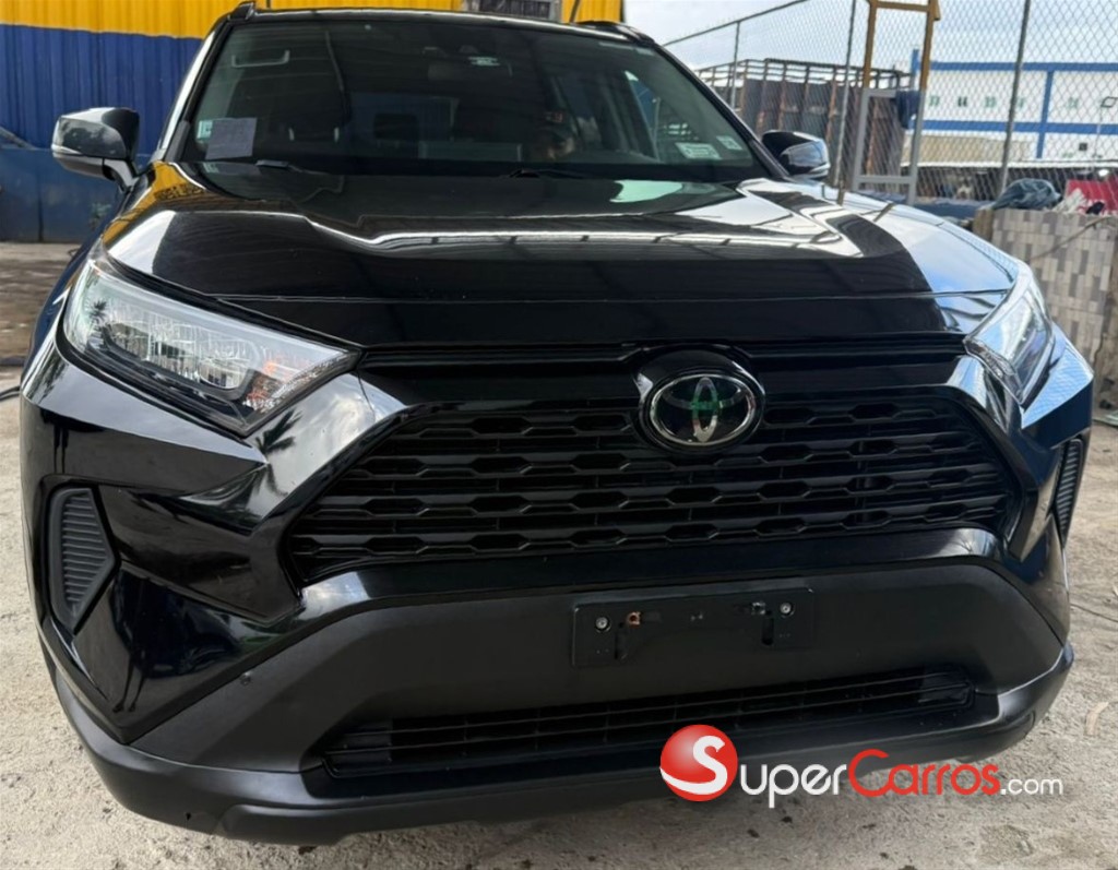 2021 Toyota RAV4 XLE — foto 7 / 12