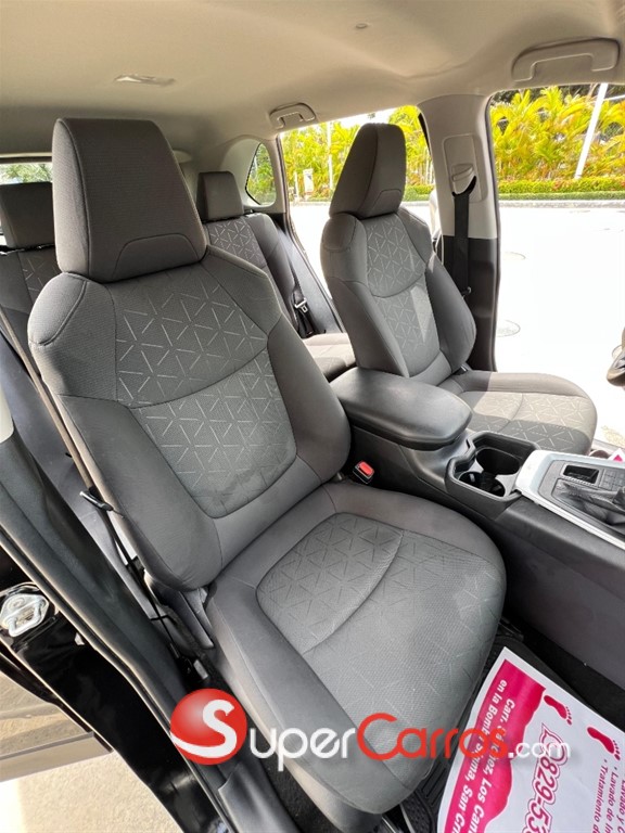 2021 Toyota RAV4 XLE — foto 12 / 12