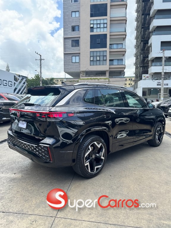 2026 Volkswagen Tiguan R Design — foto 4 / 7