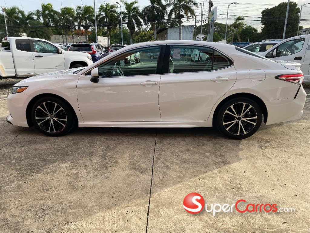 2020 Toyota Camry SE — foto 5 / 12