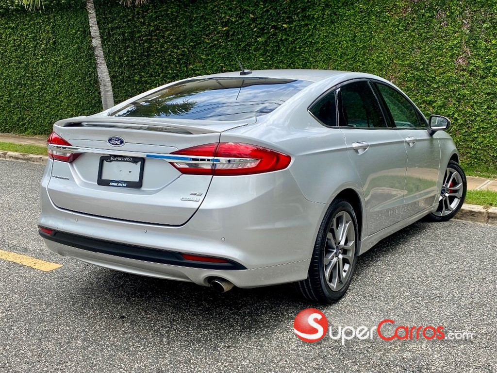 2017 Ford Fusion SE — foto 4 / 11