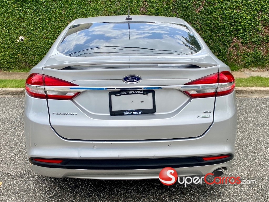 2017 Ford Fusion SE — foto 5 / 11