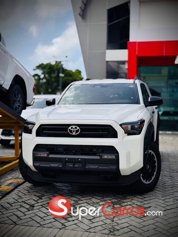 2026 Toyota 4 Runner SR5 — foto 2 / 10