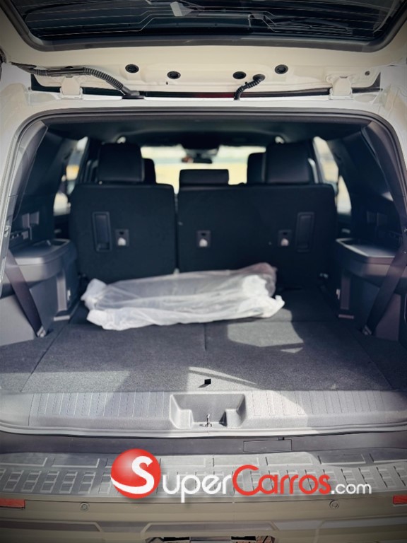 2026 Toyota 4 Runner SR5 — foto 5 / 10