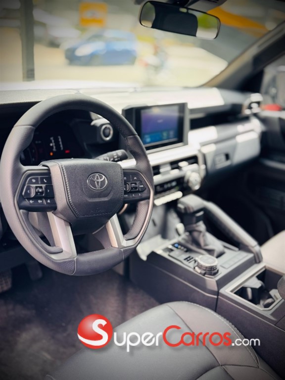 2026 Toyota 4 Runner SR5 — foto 8 / 10