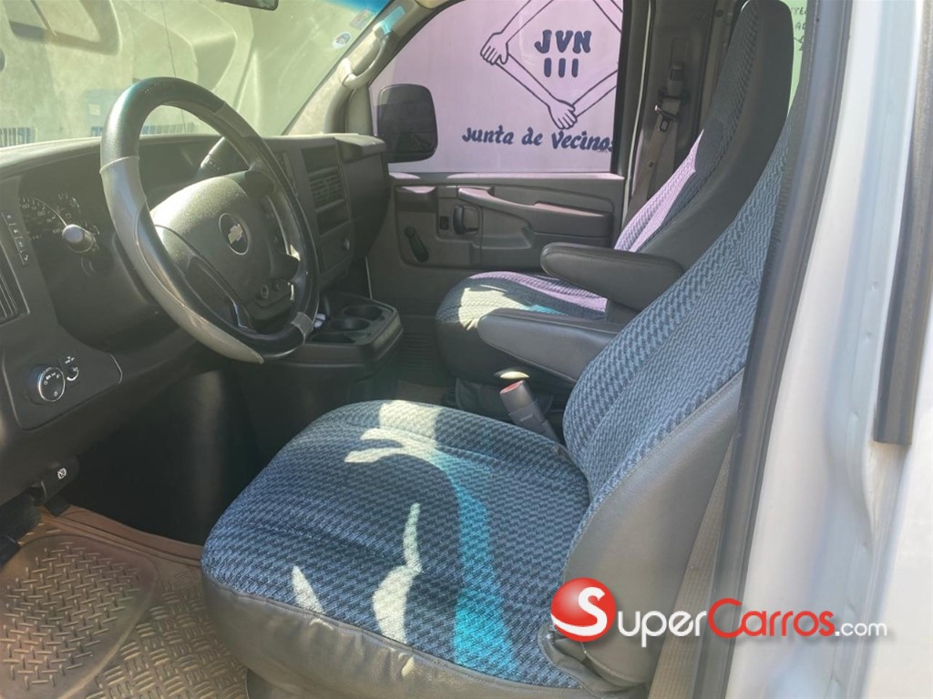 2012 Chevrolet Express — foto 4 / 8