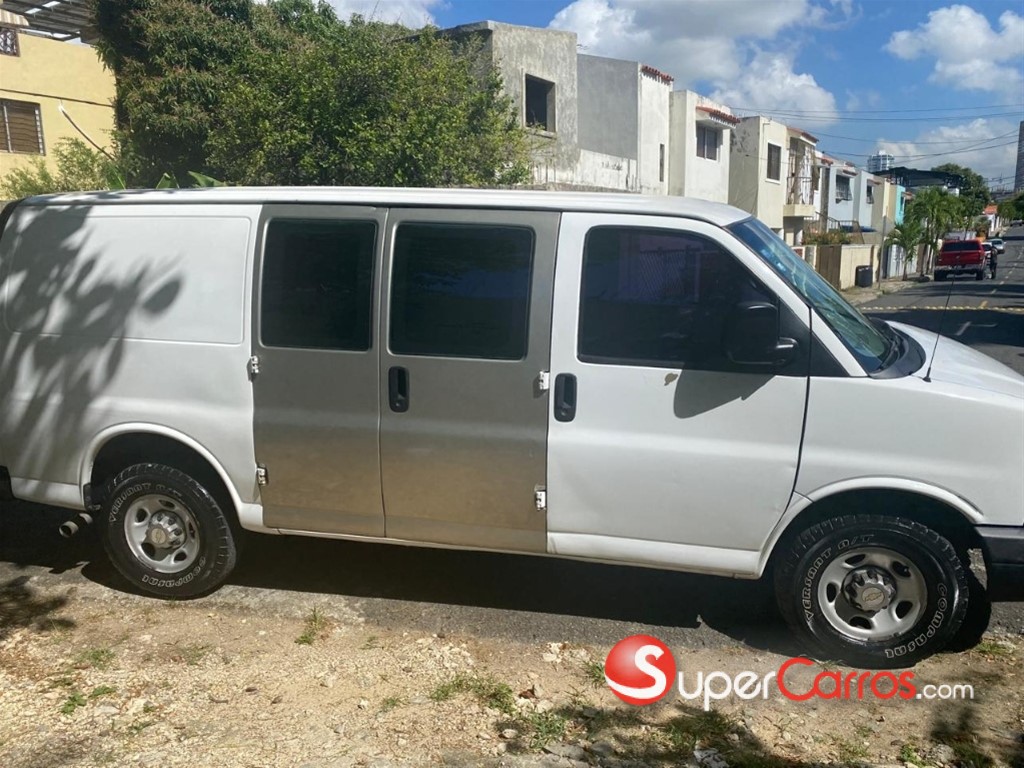 2012 Chevrolet Express — foto 6 / 8