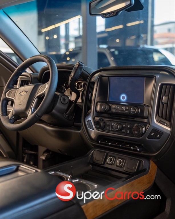 2014 Chevrolet Silverado LTZ — foto 10 / 12