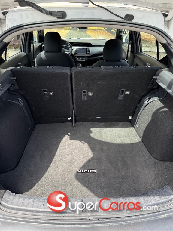 2020 Nissan Kicks SV — foto 8 / 11