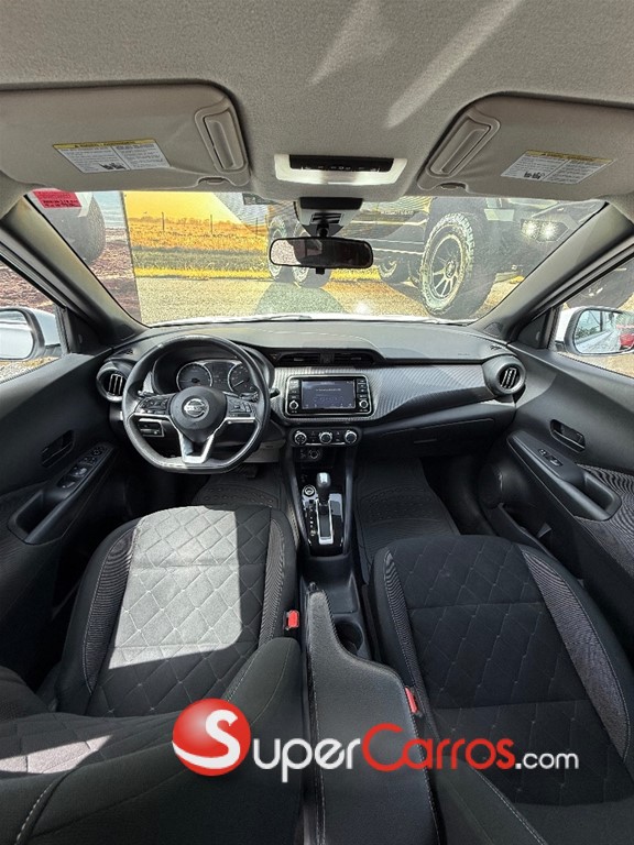 2020 Nissan Kicks SV — foto 10 / 11
