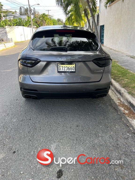 2018 Maserati Levante — foto 4 / 10