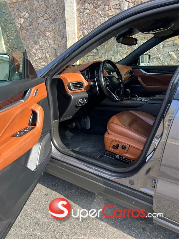 2018 Maserati Levante — foto 5 / 10
