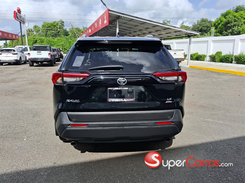 2022 Toyota RAV4 LE — foto 5 / 12