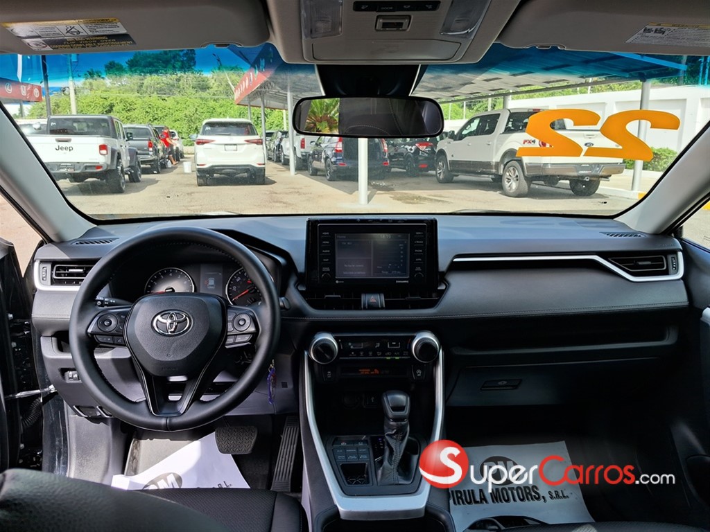 2022 Toyota RAV4 LE — foto 9 / 12