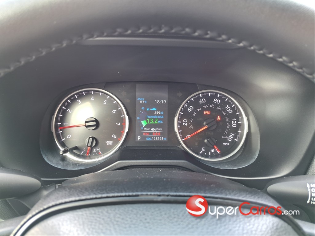 2022 Toyota RAV4 LE — foto 10 / 12