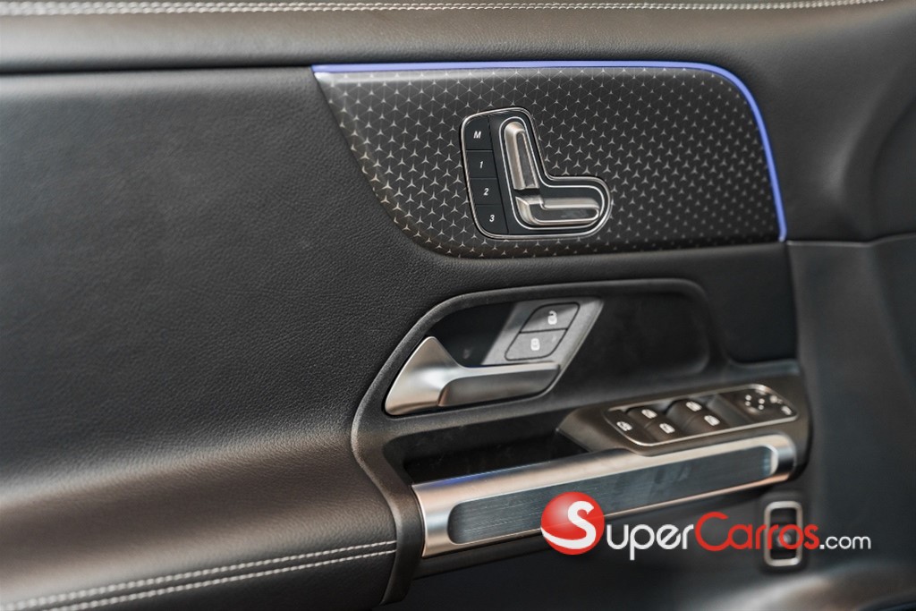 2025 Mercedes-Benz Clase GLB 200 — foto 9 / 12