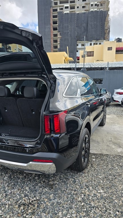 2024 Kia Sorento S — foto 6 / 12