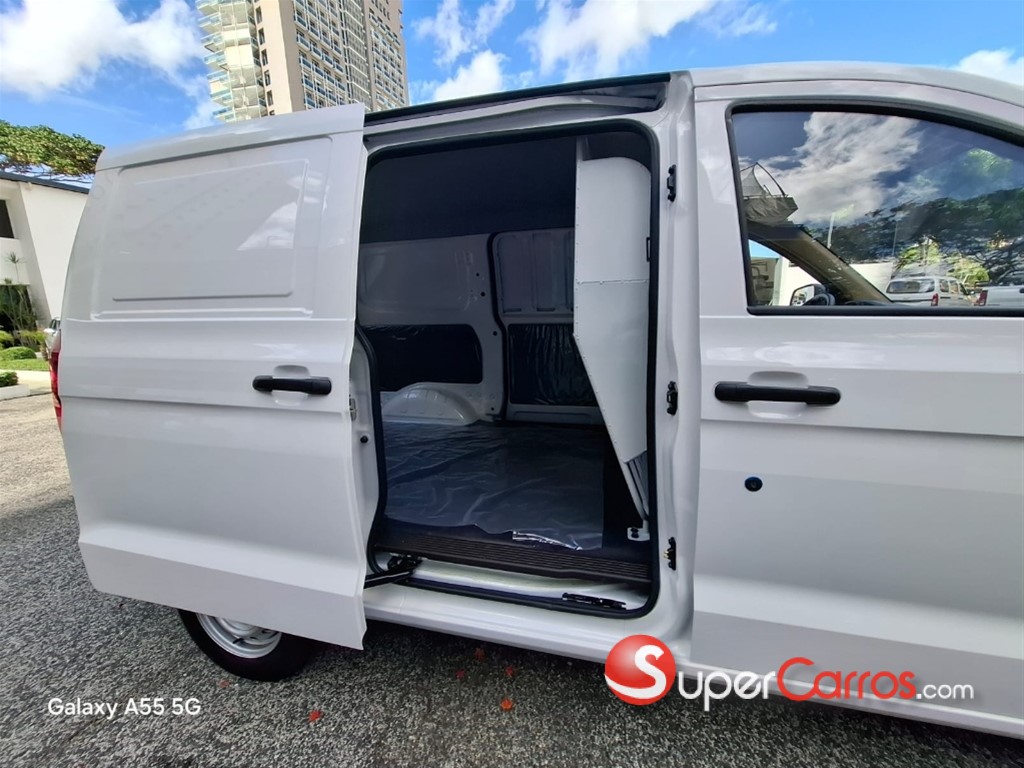 2025 Chevrolet N400 Cargo — foto 6 / 8